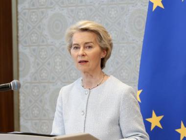 Тръмп преговаря за мита, а Европа за свободна търговия с останалия свят