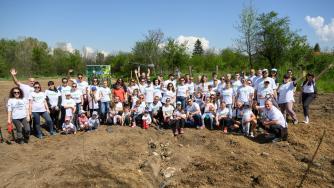 Доброволци от Пощенска банка се включиха в инициативата „Новата гора на София 3“