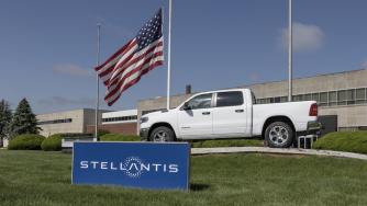 Stellantis очаква влошаване на резултатите заради митата на Тръмп