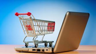 Кой, какво и защо (не) пазарува онлайн в България?