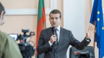 Декарбонизацията не е просто екологична, а икономическа тема