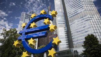 Еврозоната е 16-трилионна гаранция за успех на българската икономика и общество