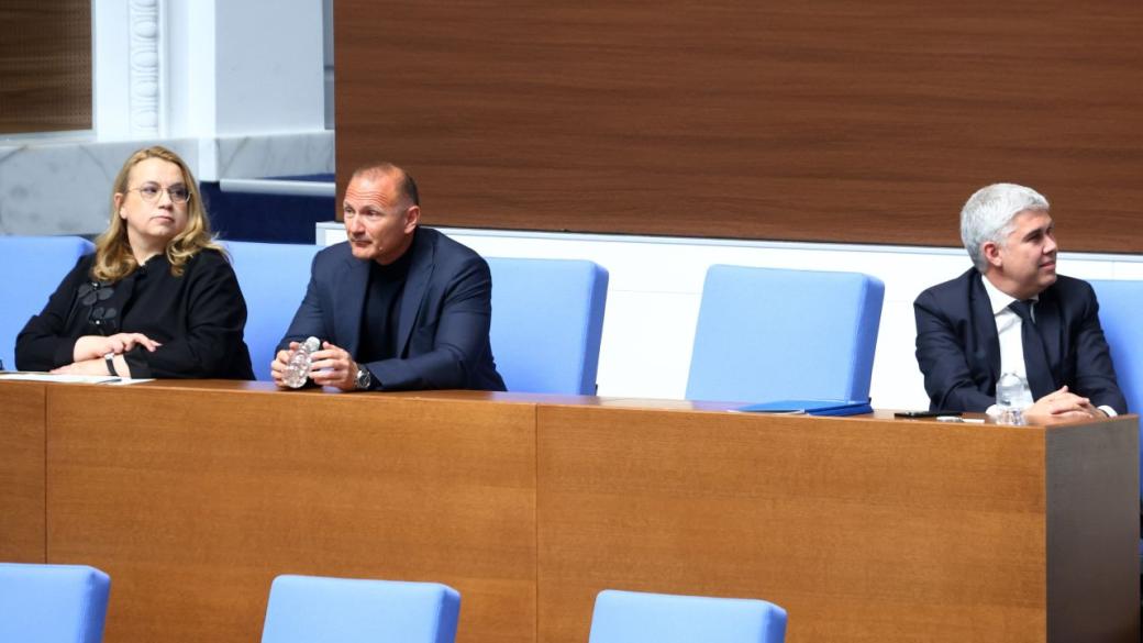 From a missed flight to ‘the biggest corruption deal’: What went wrong with the contract with Botas?
