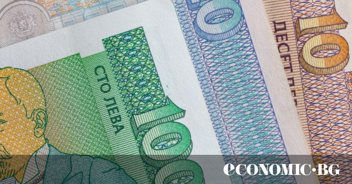 Към края на април българите са държали близо 600 млн.