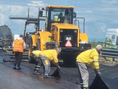 Как вървят ремонтите по „Тракия“ (галерия)