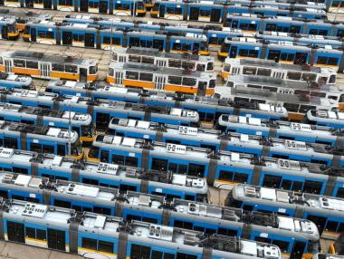 Наземният градски транспорт в София ще работи във вторник