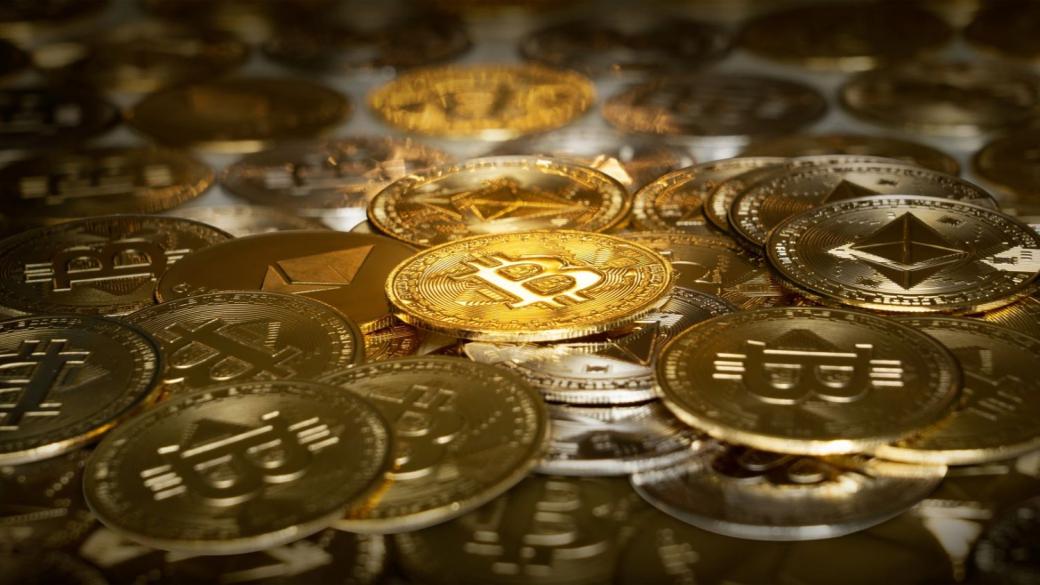Биткойн продължава ралито си – доближава 112 000 долара