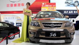 Китайската BYD за първи път изпревари Tesla по продажби в Европа