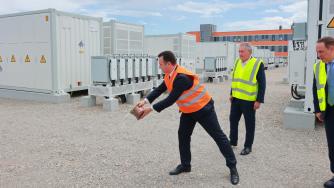 Седмични новини за енергетика: Ловеч има най-голямата батерия в ЕС; Без газ от Александруполис