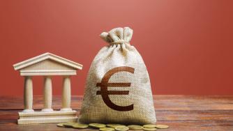 Монетарни промени без доверие