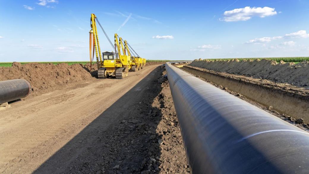 Украйна започва внос на газ от Гърция през България