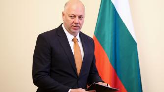 Премиерът заплаши с уволнения заради пътната безопасност