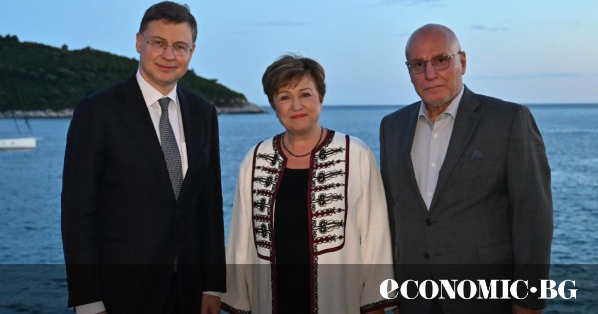 Управителят на Българската народна банка (БНБ) Димитър Радев участва в