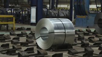 Тръмп задейства 50-процентните мита за стоманата и алуминия