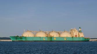 България преговаря за един танкер по договора с „Боташ“