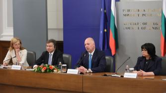 Домбровскис: Еврозоната е най-добрата инвестиция в бъдещето на България