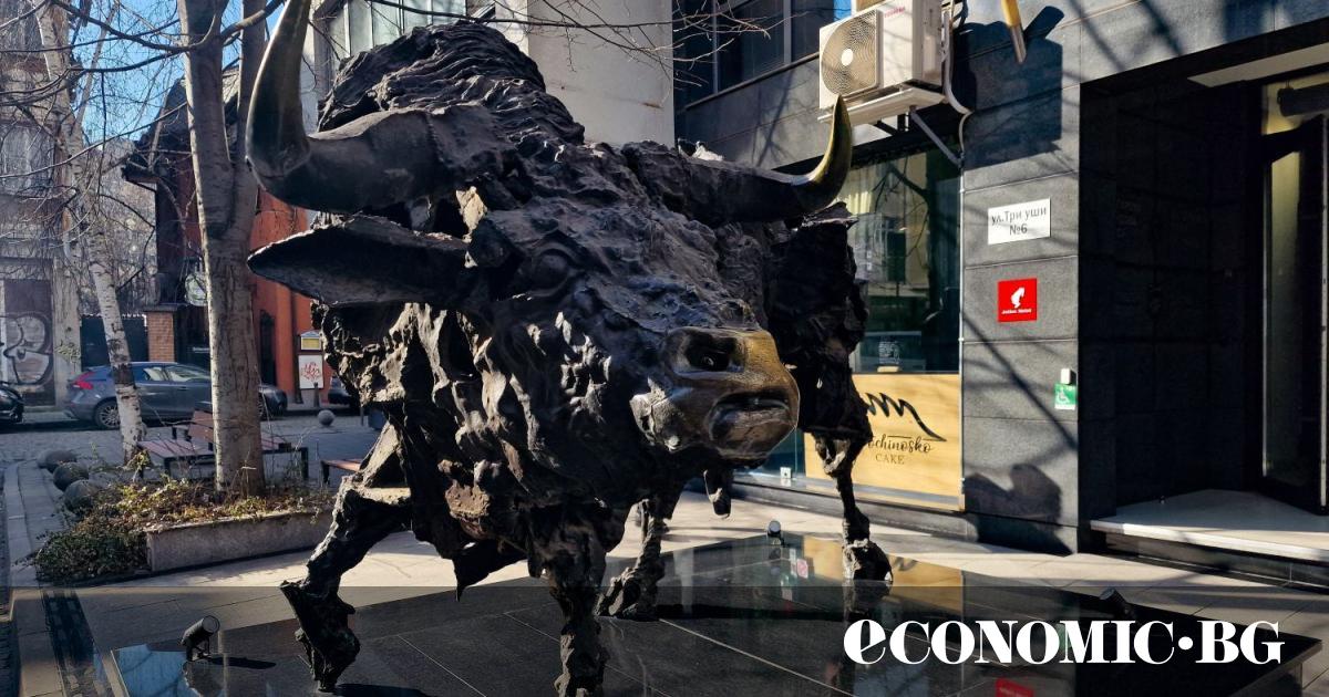 Докато икономиката на България расте с добри темпове, доходите се