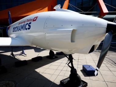 Промяна в плановете: Dronamics ще стартира търговските полети от България