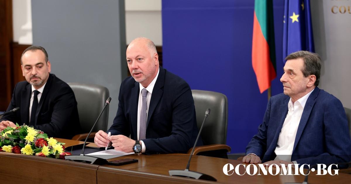 Всичко друго е спекула“: Желязков разясни кога е оправдано да