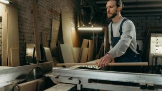 Да правиш мебели в Бургас