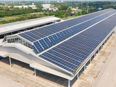 8 фирми искат да изграждат фотоволтаици и батерии в „Мини Марица-изток“