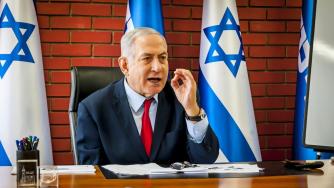 Израел атакува Иран