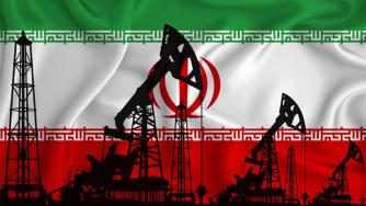 Петролът поскъпна с 9% след ударите на Израел срещу Иран