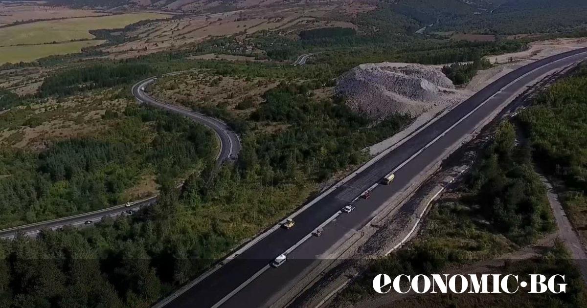 Над 1 млрд. лв. са осигурени за два лота от