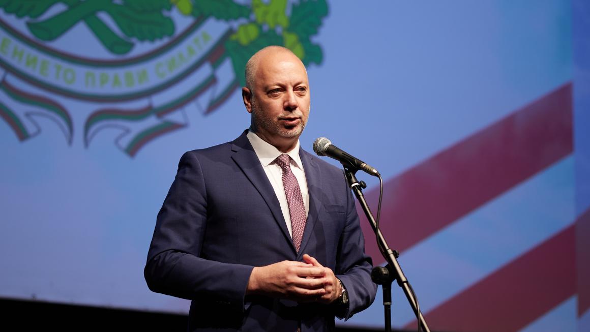 Галерия :: Снимка 0 :: Bulgaria Wants You събра над 4500 посетители на форума „България на пет океана“}