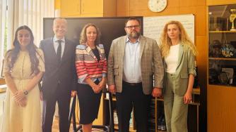 Соларен производител от САЩ иска бившата цигарена фабрика в Благоевград