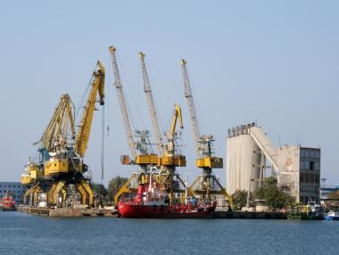 Кабинетът отпусна над 23.6 млн. лв. за „Пристанищна инфраструктура“