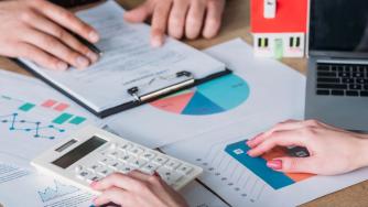 Къде в ЕС има данък върху свръхпечалбата на банките?