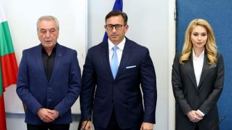 Вечерни новини: Старт на спекулата покрай еврото; Чешката BTL с нов завод в Пловдив