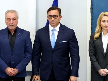 Вечерни новини: Старт на спекулата покрай еврото; Чешката BTL с нов завод в Пловдив