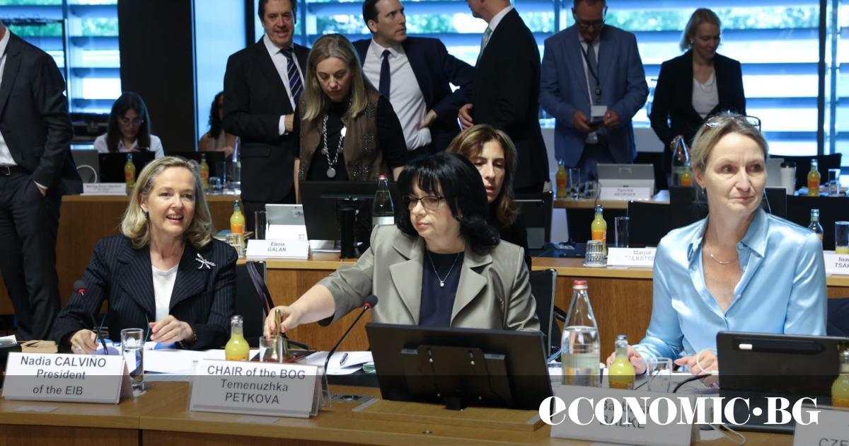 The European Union`s economic and finance ministers (ECOFIN) unanimously approved