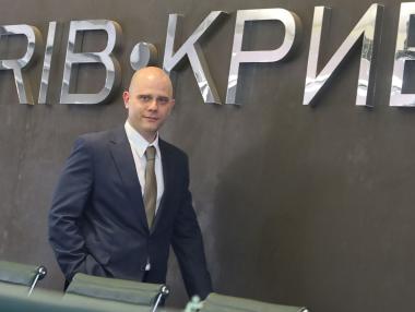 Коментар | С еврото получаваме по-ниска инфлация при храните и при машините за бизнеса