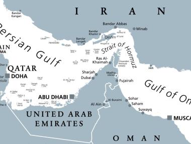 Иран спира доставките на петрол през Ормузкия проток