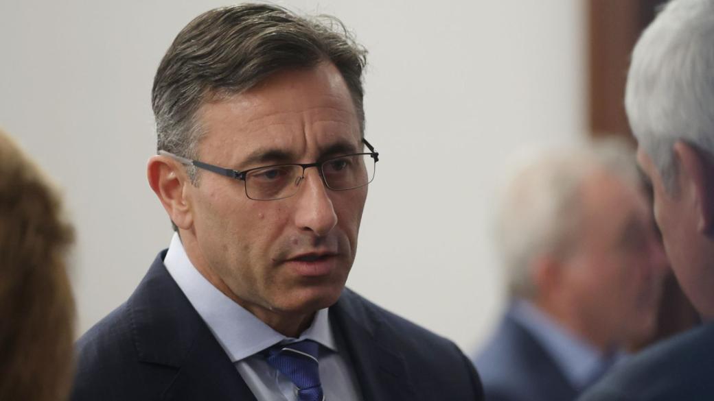 Правителството вдигна заплатата на Румен Спецов
