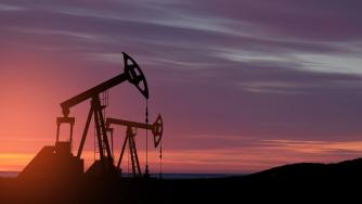 Петролът поевтиня до нивата преди конфликта между Иран и Израел