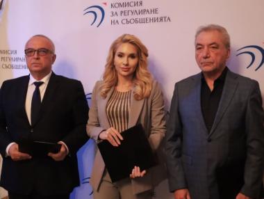 Регулаторите се захванаха и с цените в телекомуникационния сектор