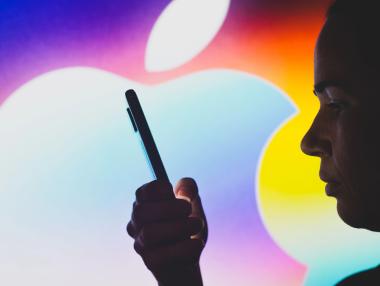 Apple променя правилата и таксите в App Store за ЕС