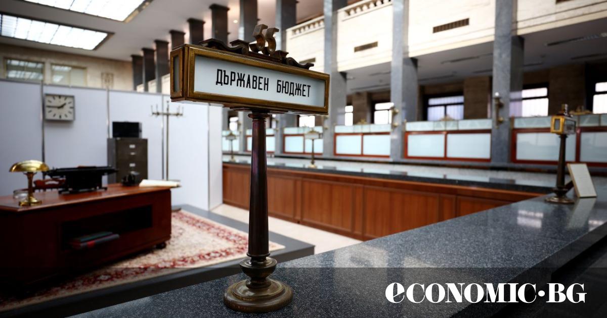 Брутният външен дълг на България, в т.ч. публичен и частен,