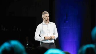 Интервю | Изкуственият интелект е трансформация, която не прилича на нищо досега