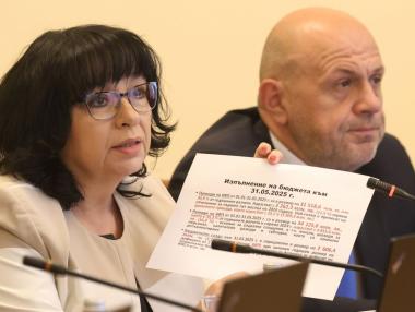 Петкова: Мерките за повече приходи в бюджета тепърва ще действат