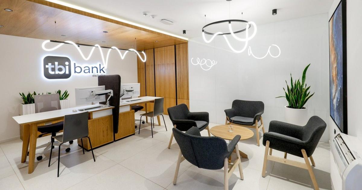 Най-често срещаният профил на клиент със спестявания е мъж от