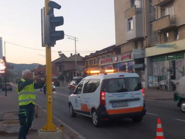 Трафикът към Гърция ще минава през светофар в Кресна