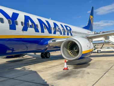Ryanair увеличава размера на безплатния ръчен багаж