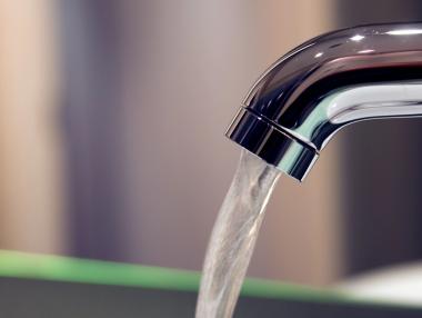 Къде, кога и за колко време спира топлата вода в София