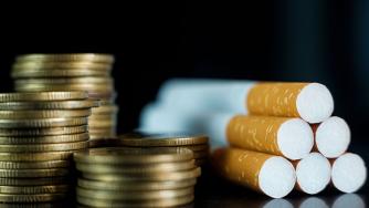 Облагането на цигарите носи 10 пъти повече приходи в бюджета от хазарта