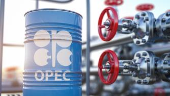 ОПЕК+ ускорява увеличението на добива на петрол